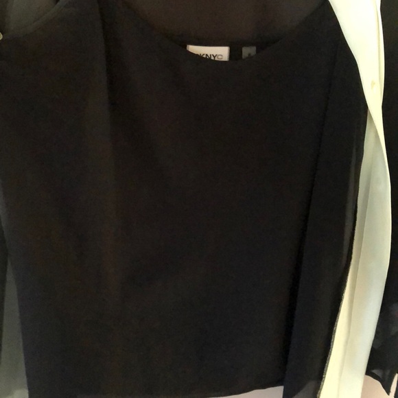 DKNYC Black & White Blouse - Picture 3 of 7